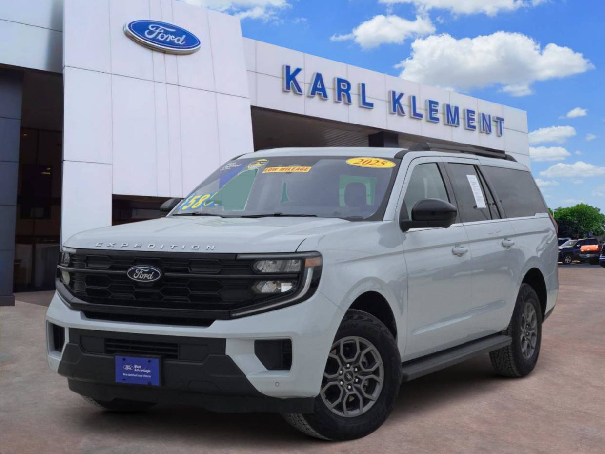 2025 Ford Expedition Active MAX's photo