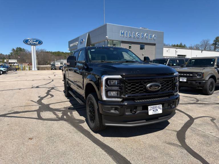 2026 Ford Super Duty F-350 SRW LARIAT