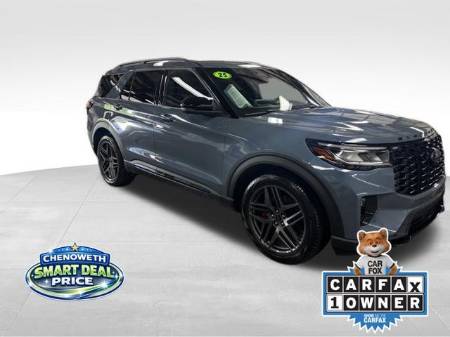 2025 Ford Explorer ST