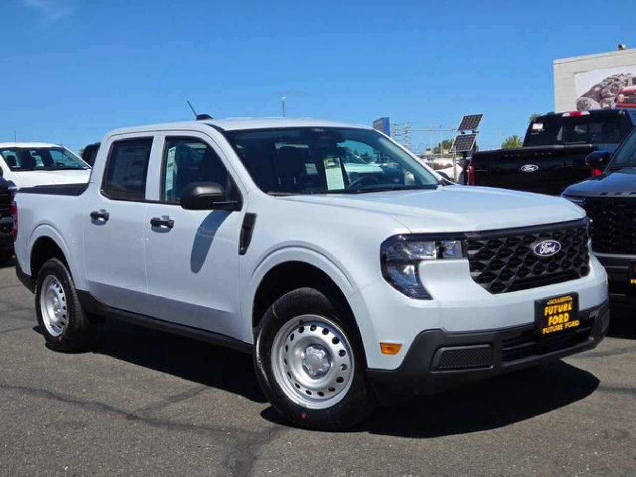 2026 Ford Maverick XL AWD's photo