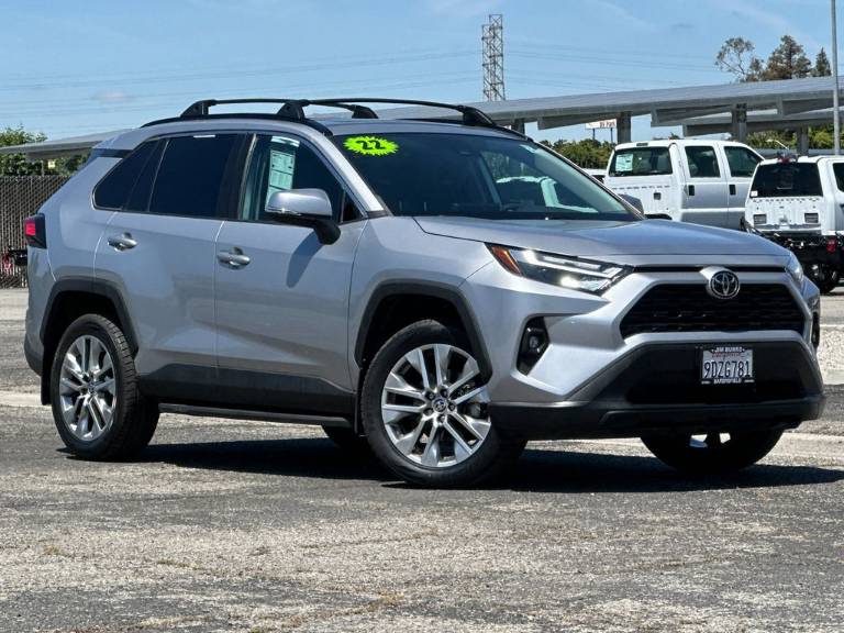 2022 Toyota RAV4 XLE Premium