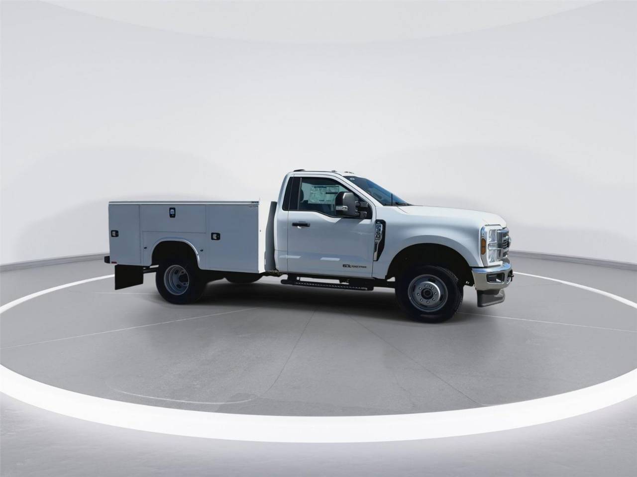 2025 Ford F-350 Super Duty Chassis Cab XL - Photo 9