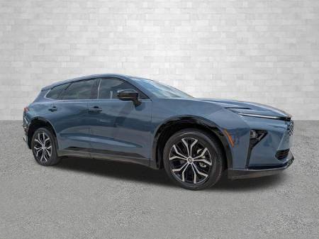 2025 Toyota Crown Signia XLE