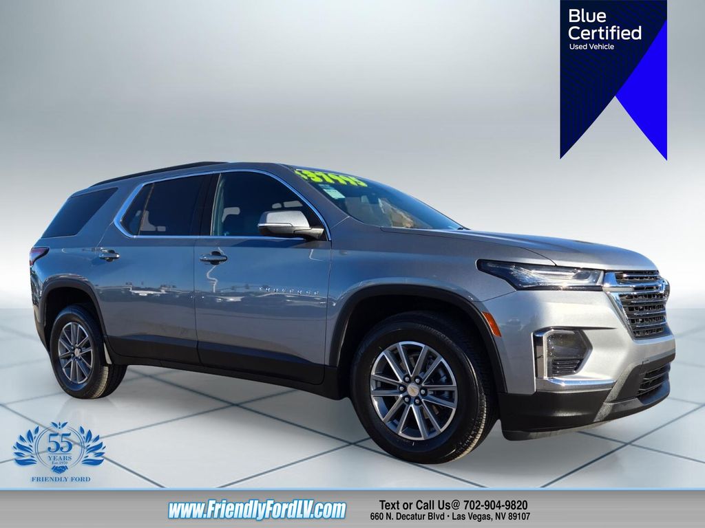 2023 Chevrolet Traverse LT Leather