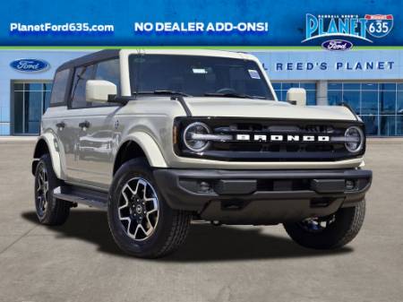 2026 Ford Bronco Outer Banks