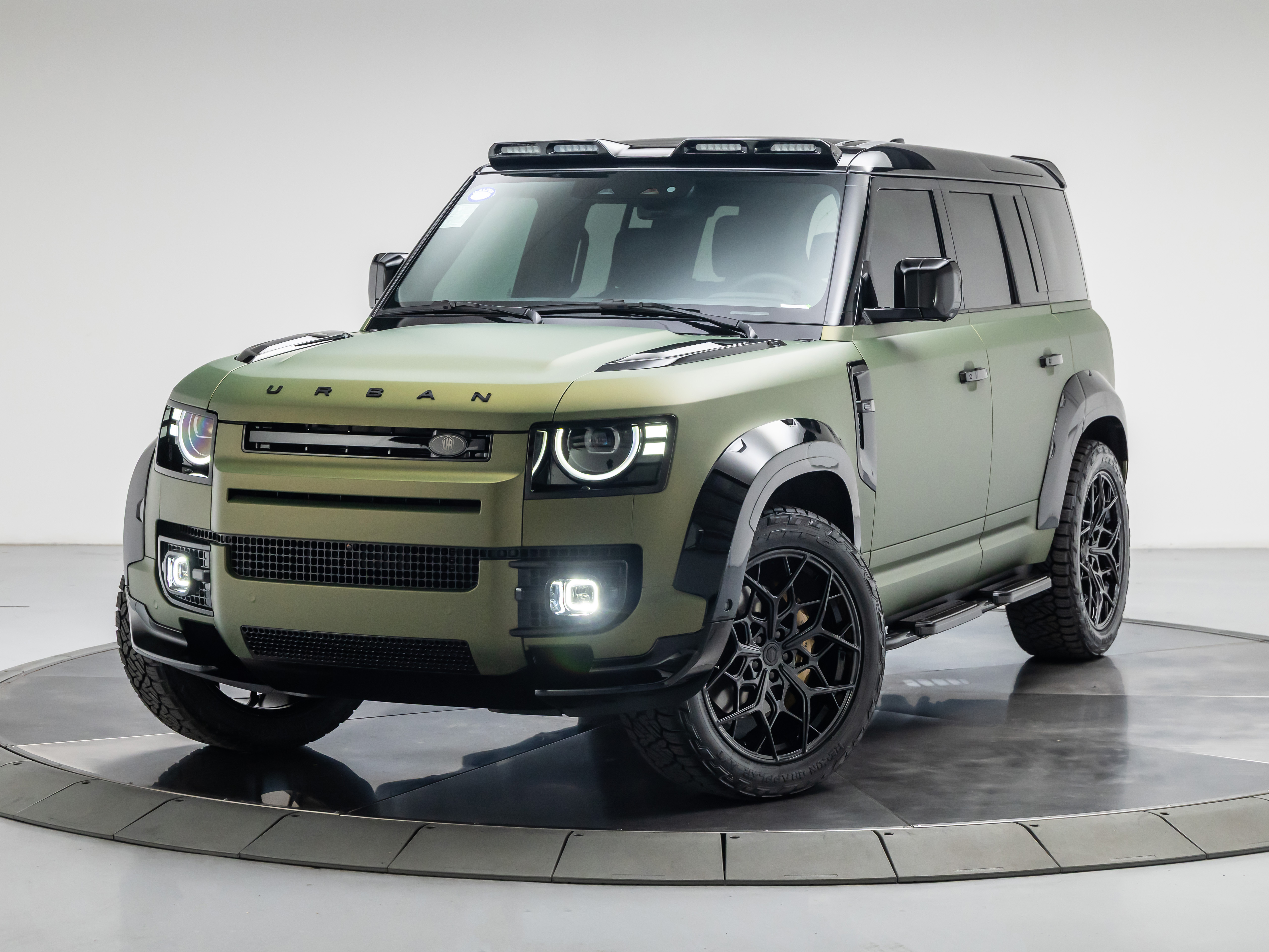 New 2026 Land Rover Defender X-Dynamic SE