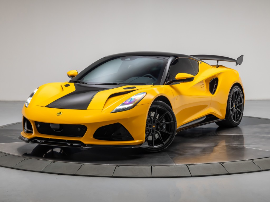 2026 Lotus Emira SE