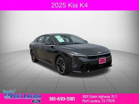 2025 Kia K4 GT-Line