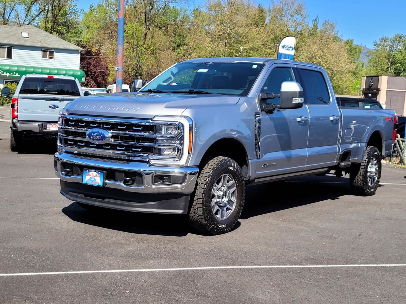 Used 2023 Ford Super Duty F-350 SRW LARIAT