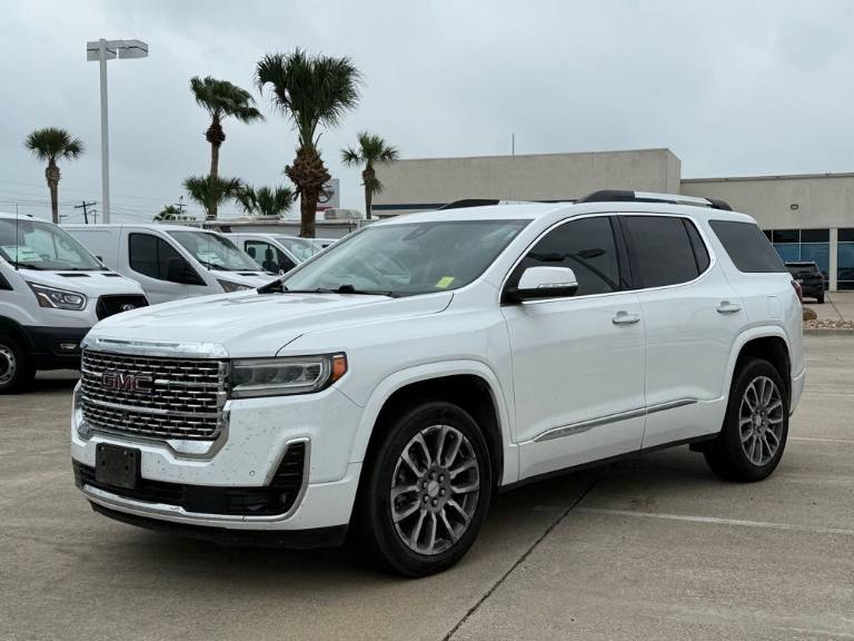2022 GMC Acadia Denali