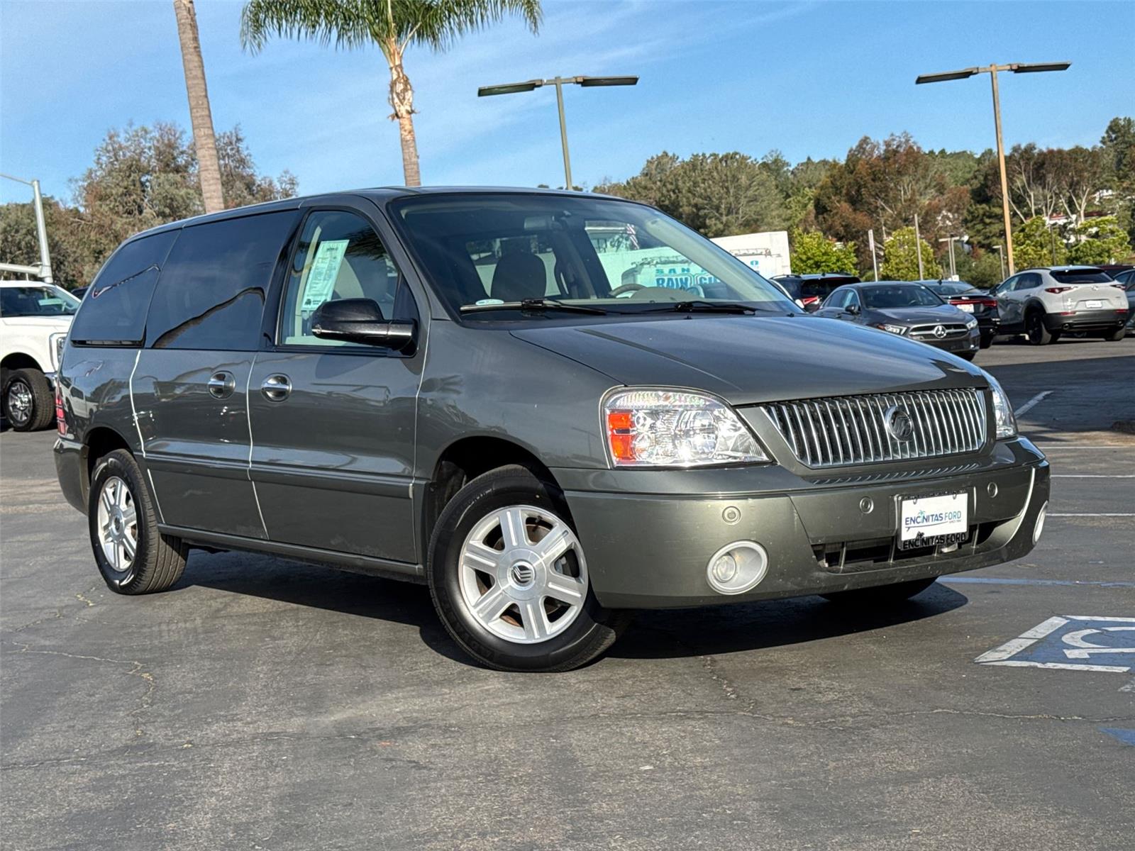 Used 2004 Mercury Monterey Convenience with VIN 2MRZA20294BJ04120 for sale in Encinitas, CA