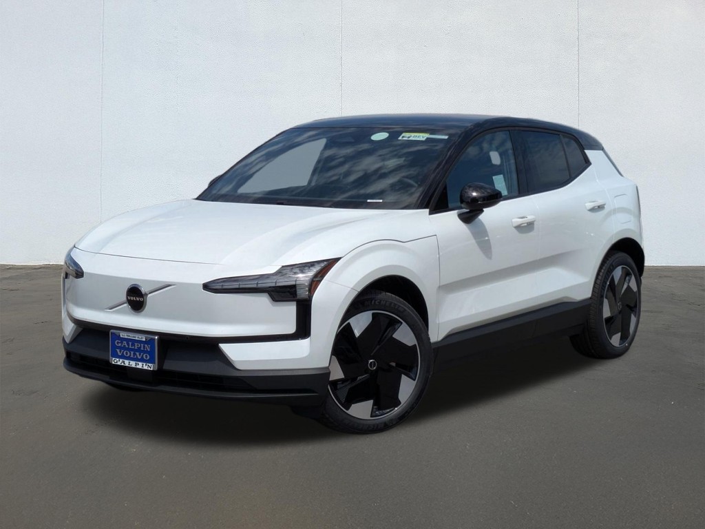 2026 Volvo EX30 Plus Twin Motor Performance, Fully electric