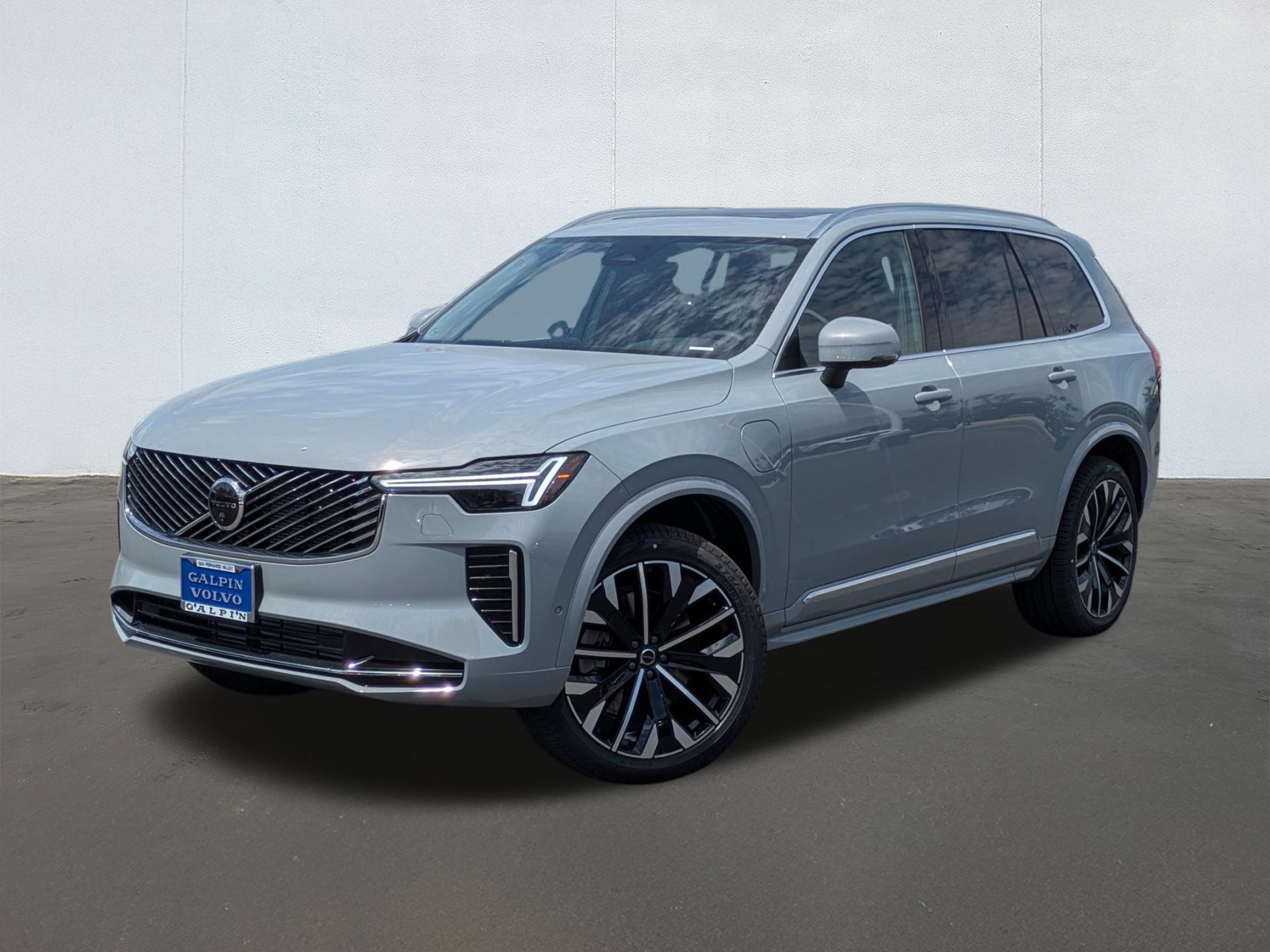 New 2026 Volvo XC90 Recharge Plug-In Hybrid T8 Plus Bright