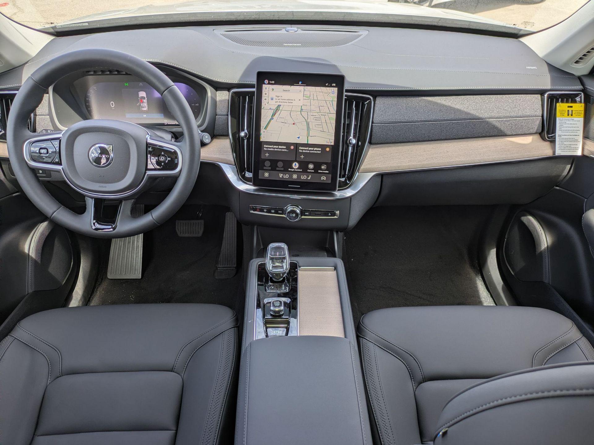 2026 Volvo XC90 Plus - Photo 11
