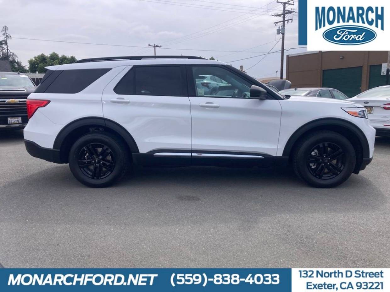 2023 Ford Explorer XLT 4WD's photo