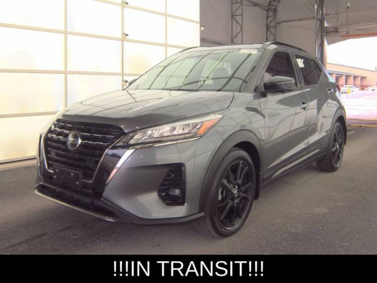 2021 Nissan Kicks SR