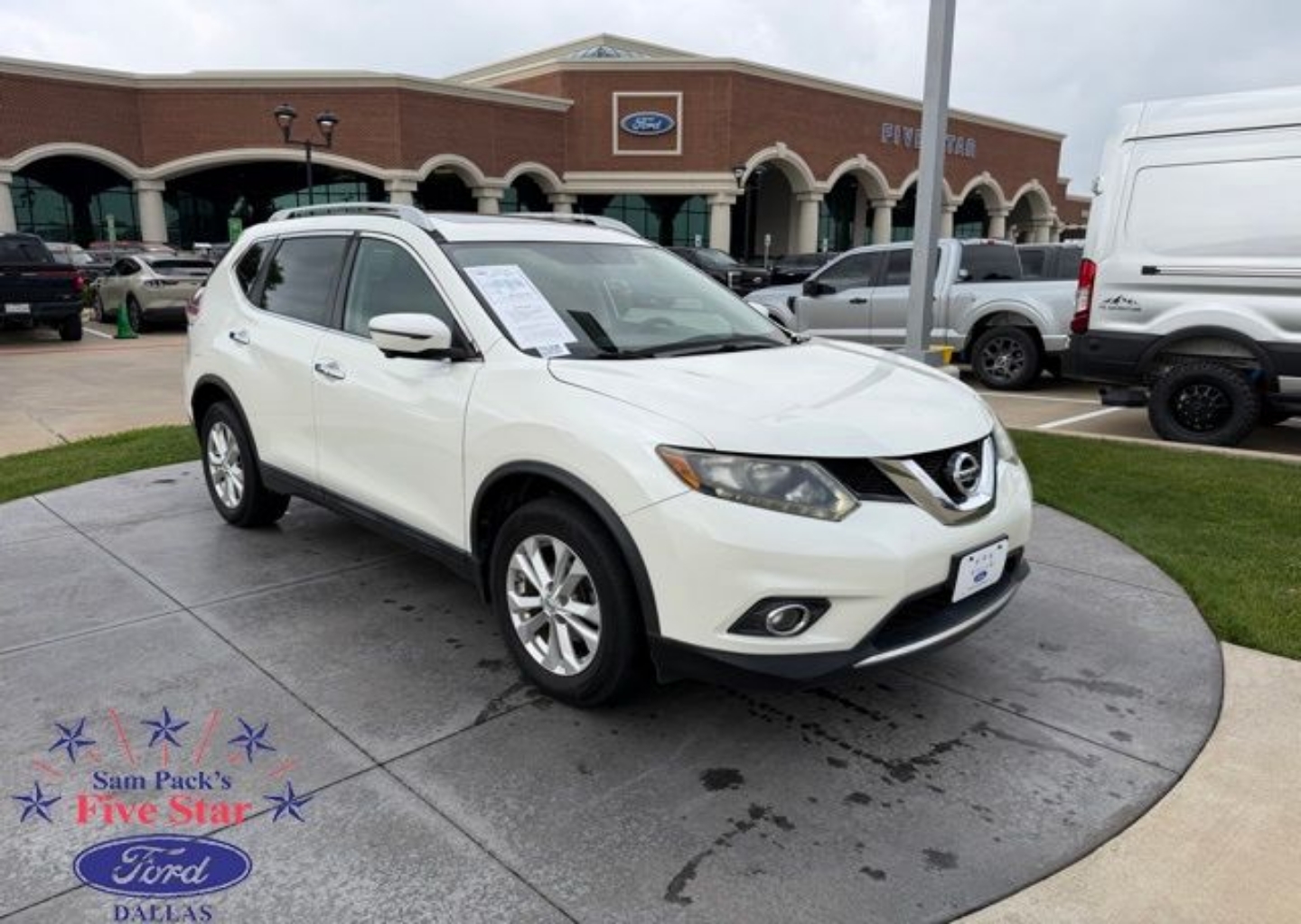 2016 Nissan Rogue SV