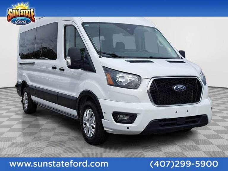 2024 Ford Transit Passenger Wagon XLT