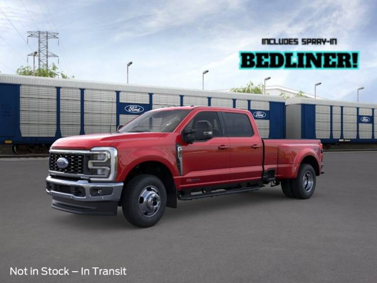 2026 Ford Super Duty F-350 DRW LARIAT