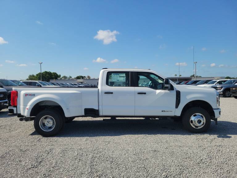 2026 Ford Super Duty F-350 DRW XL