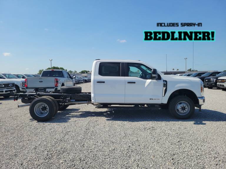 2026 Ford Super Duty F-350 DRW XL