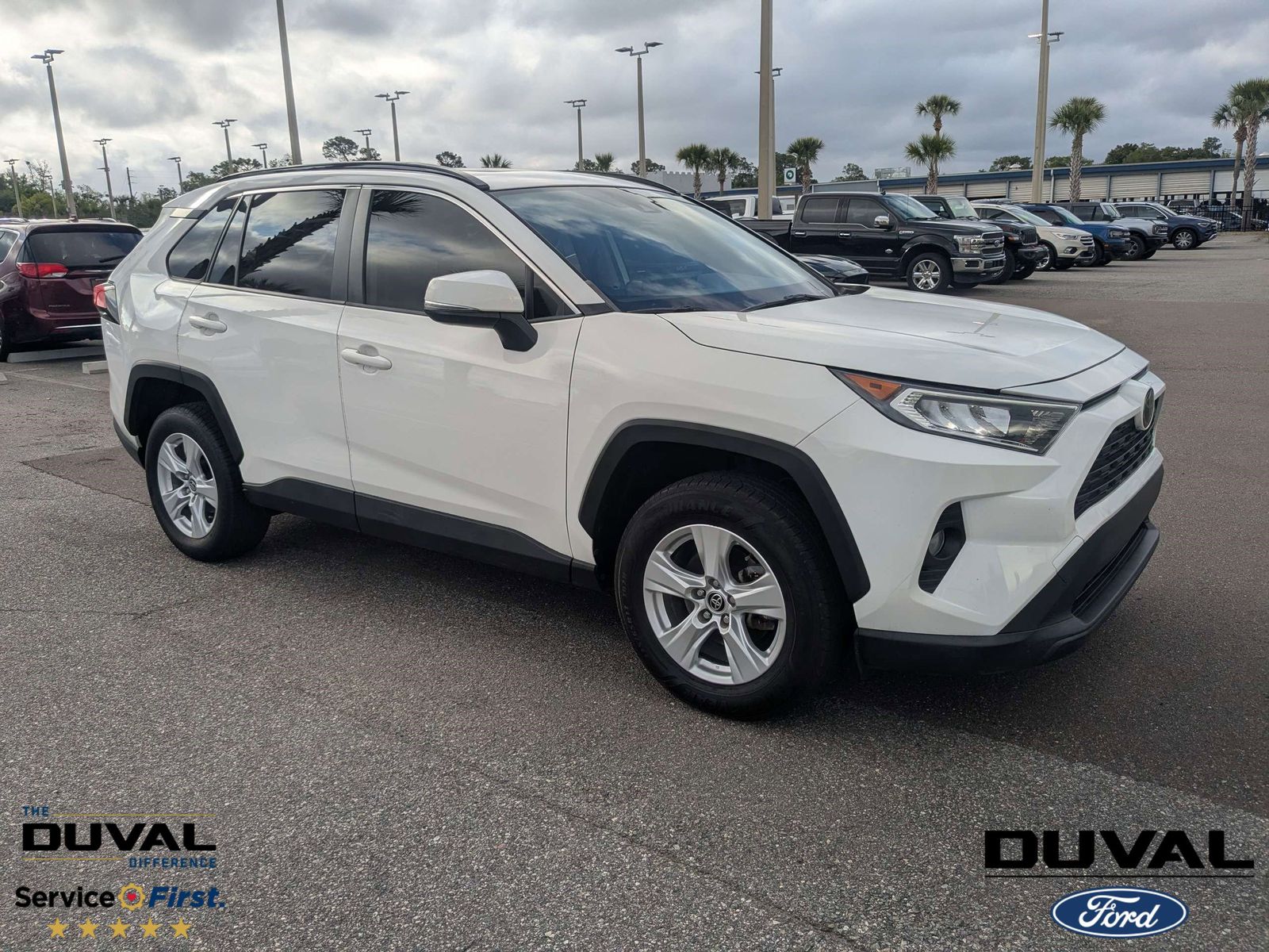 2020 Toyota RAV4 XLE