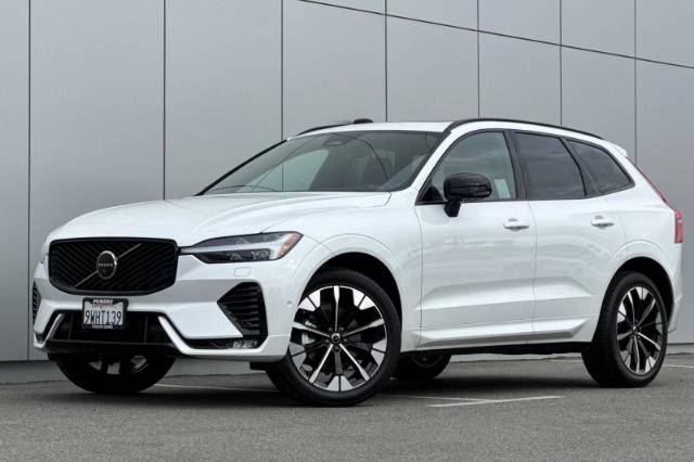 2026 Volvo XC60 B5 Plus