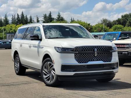 2026 Lincoln Navigator L Reserve
