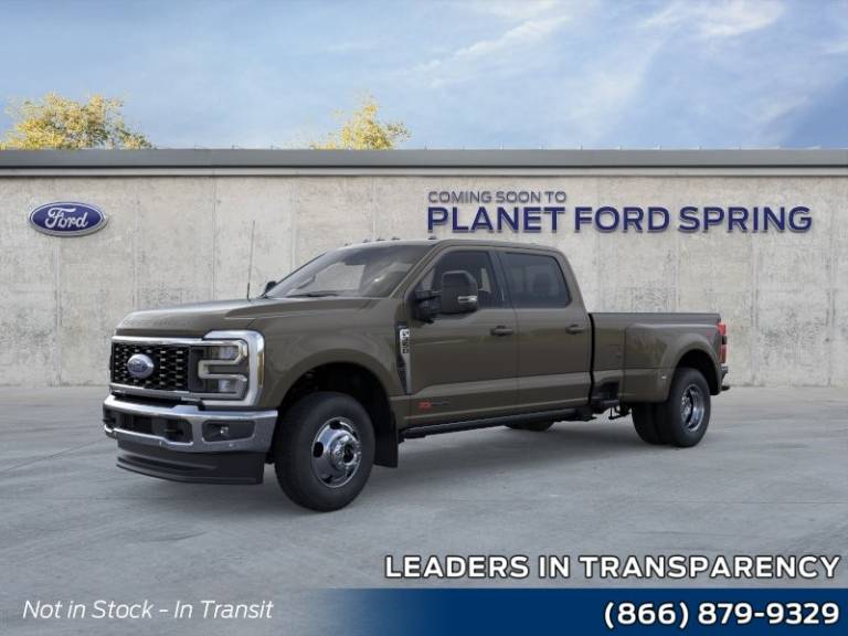 2026 Ford Super Duty F-350 DRW LARIAT 4WD Crew Cab 8' Box
