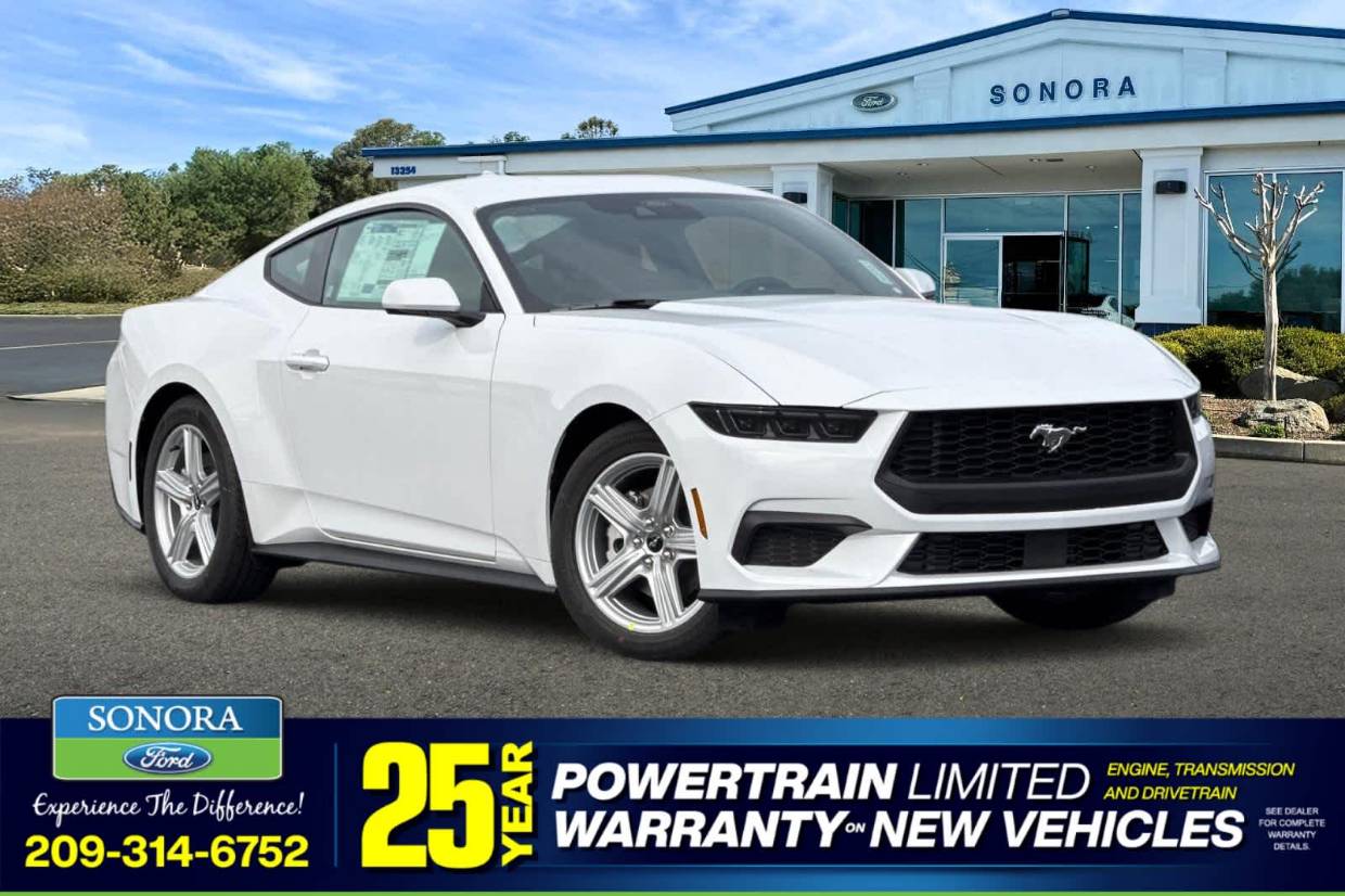 2026 Ford Mustang EcoBoost Fastback's photo