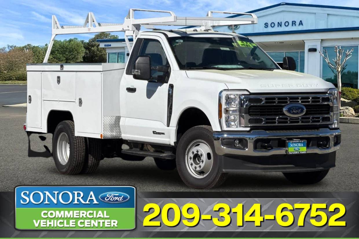 2026 Ford F-350 Super Duty Chassis Cab XL