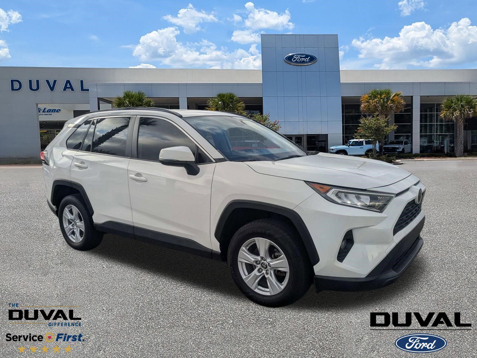 2020 Toyota RAV4 XLE