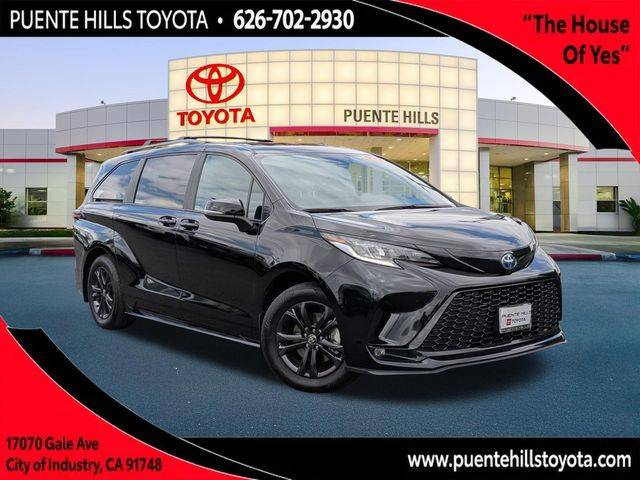 2025 Toyota Sienna XSE