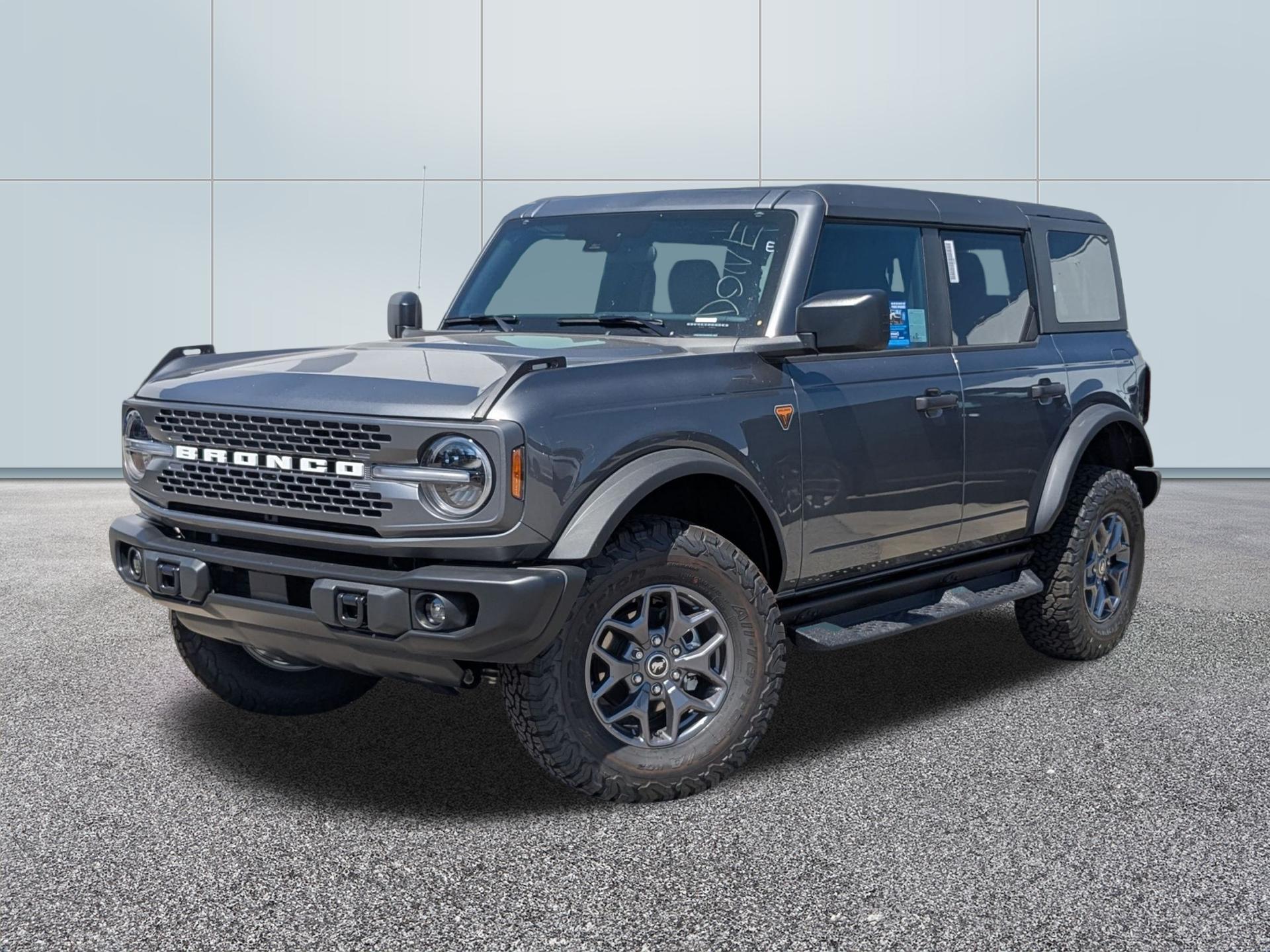 2025 Ford Bronco Badlands 4x4's photo