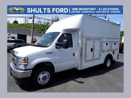 2027 Ford E-450SD Base