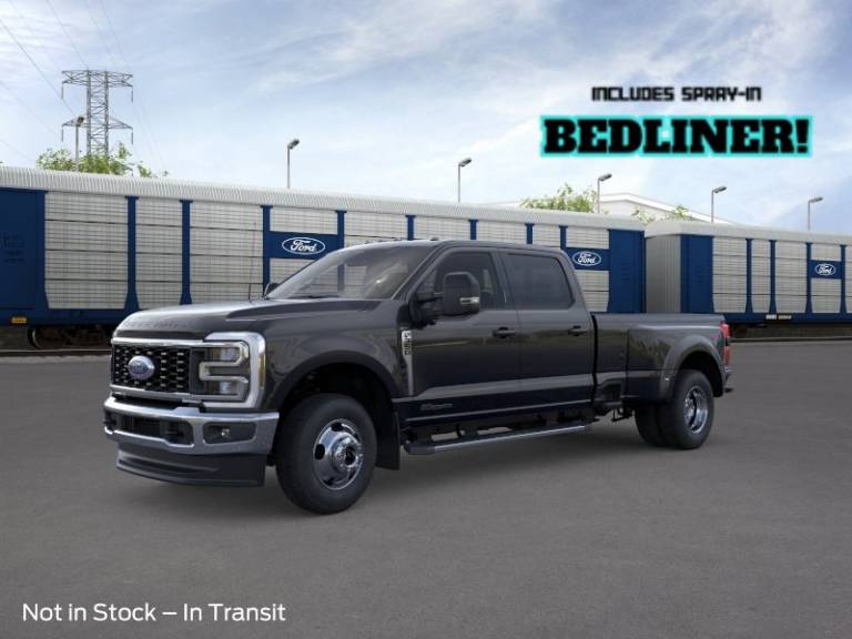 2026 Ford Super Duty F-350 DRW LARIAT