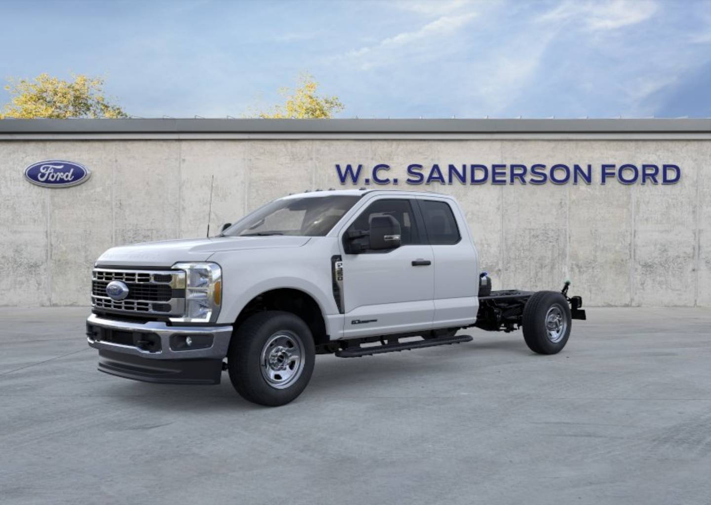 2026 Ford F-350 XL 4x4 SuperCab 168-In SRW's photo