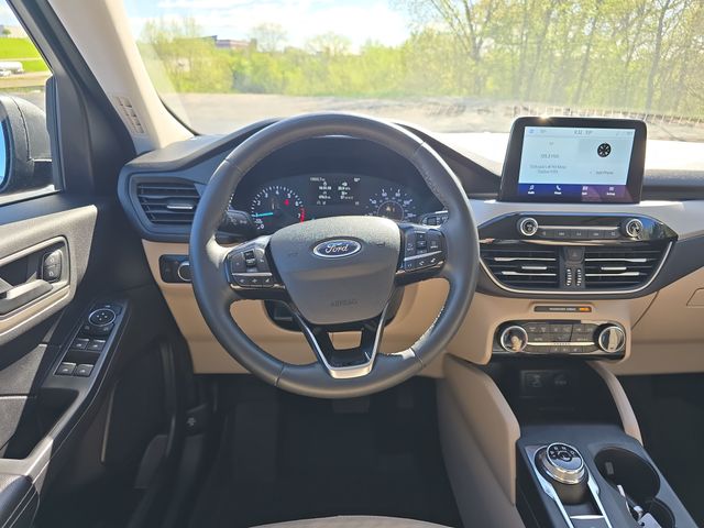 2022 Ford Escape SE - Photo 12