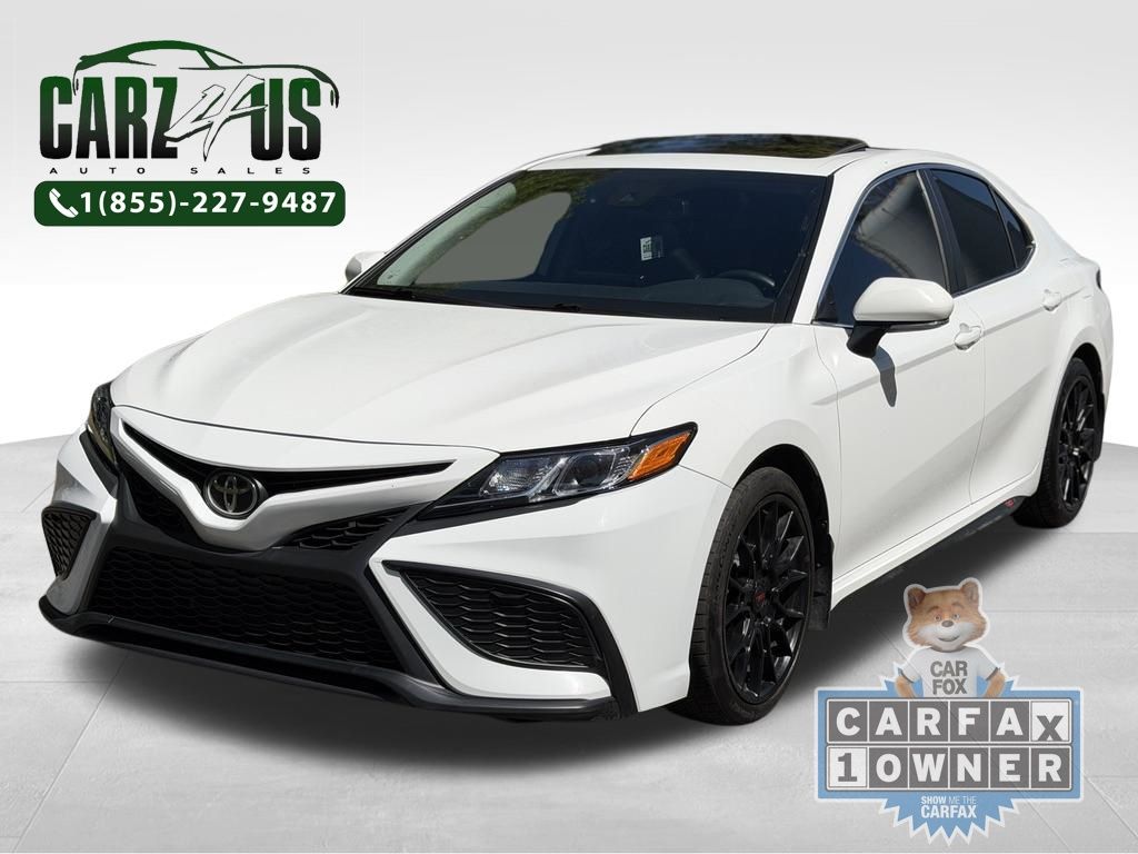 2022 Toyota Camry SE