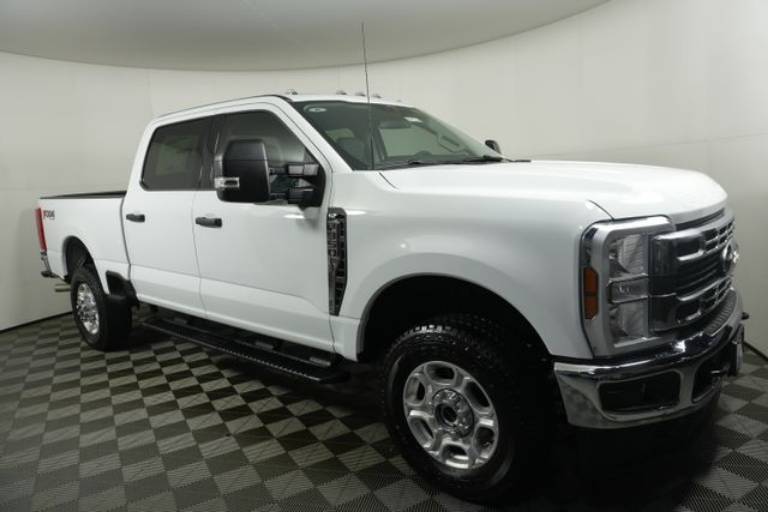 2026 Ford Super Duty F-350 SRW XLT