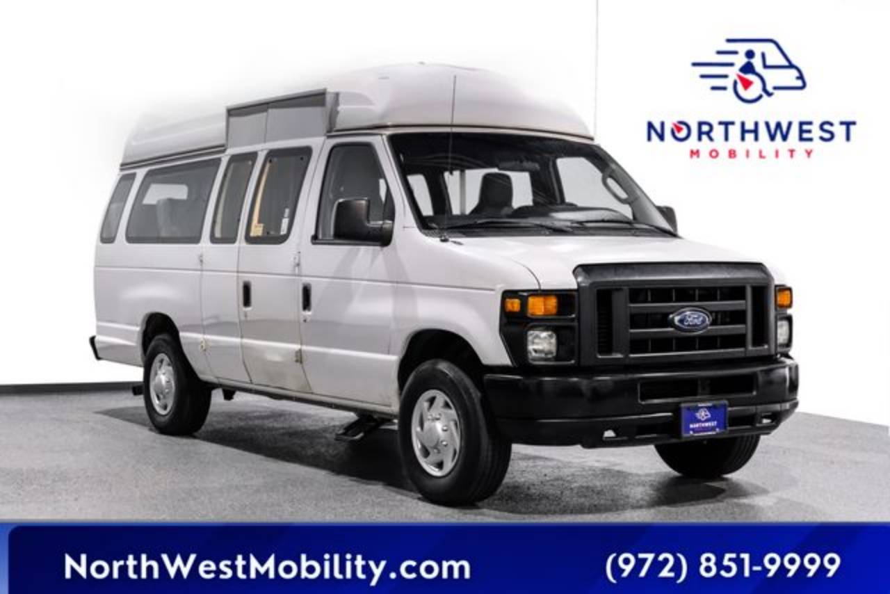 2012 Ford E-Series Econoline Van Commercial