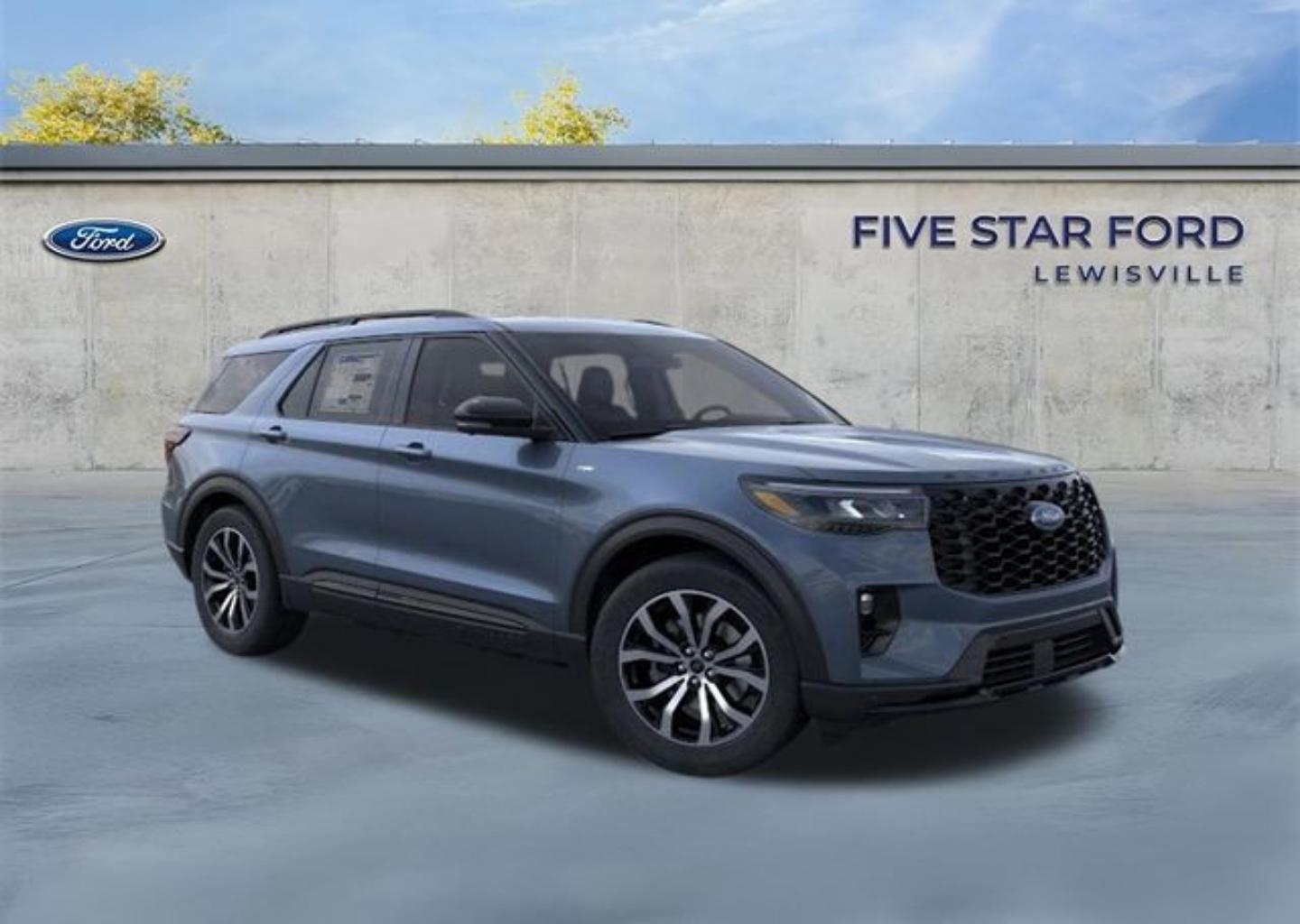 2026 Ford Explorer ST-LINE RWD's photo