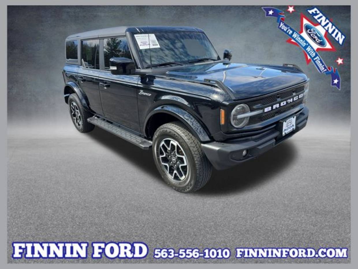 2023 Ford Bronco Outer Banks 4x4's photo