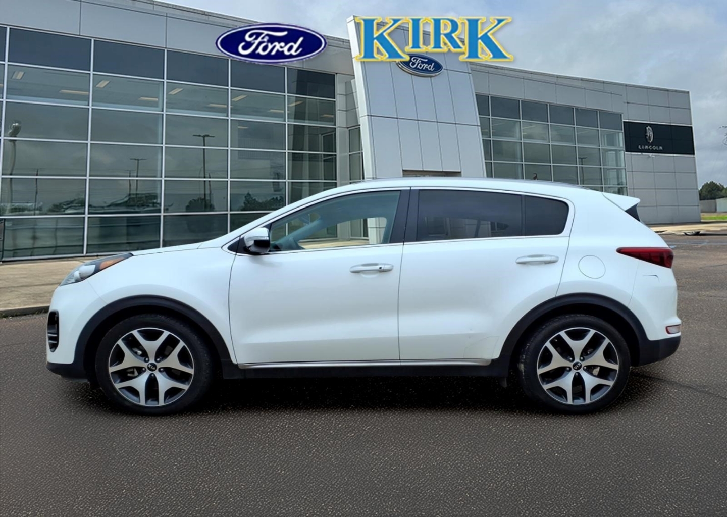 Used 2017 Kia Sportage SX with VIN KNDPR3A68H7090025 for sale in Grenada, MS