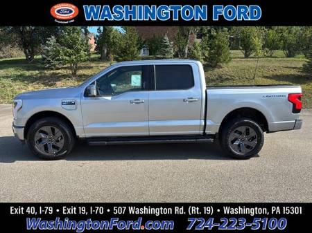 2025 Ford F-150 Lightning LARIAT
