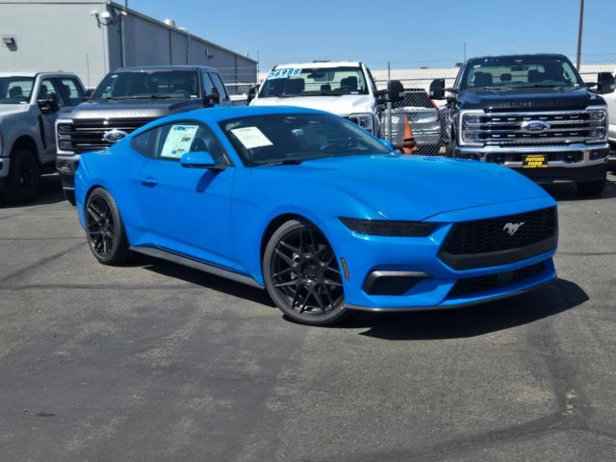 2025 Ford Mustang EcoBoost Fastback's photo