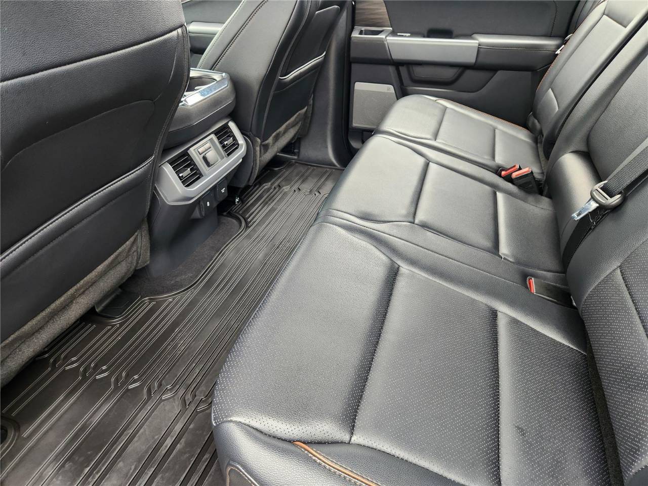 2025 Ford F-150 Lariat - Photo 19