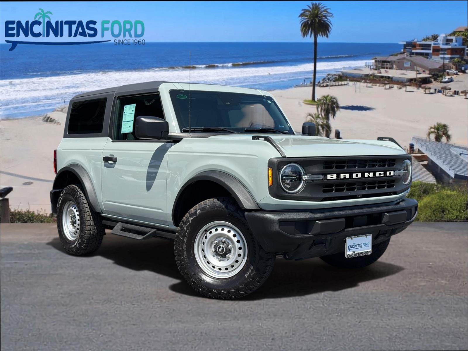 2023 Ford Bronco 2-Door Base