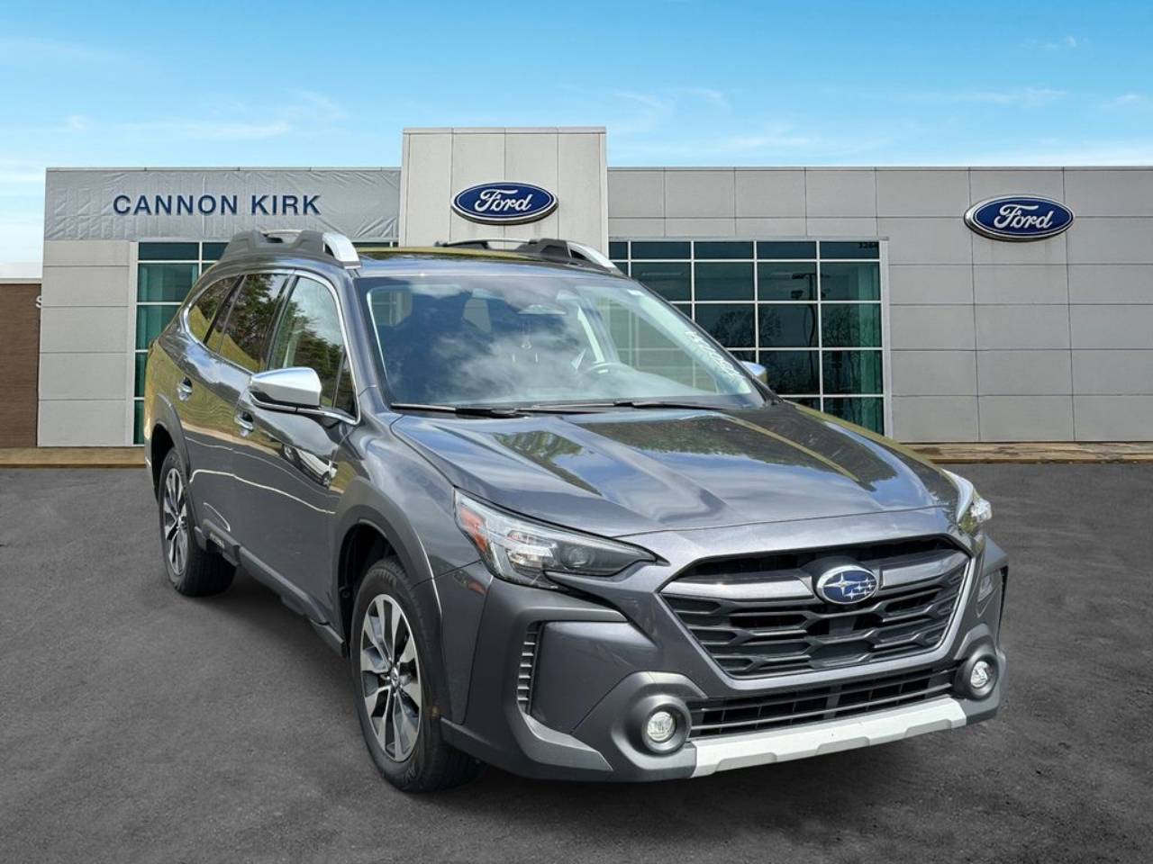 2025 Subaru Outback Touring XT's photo