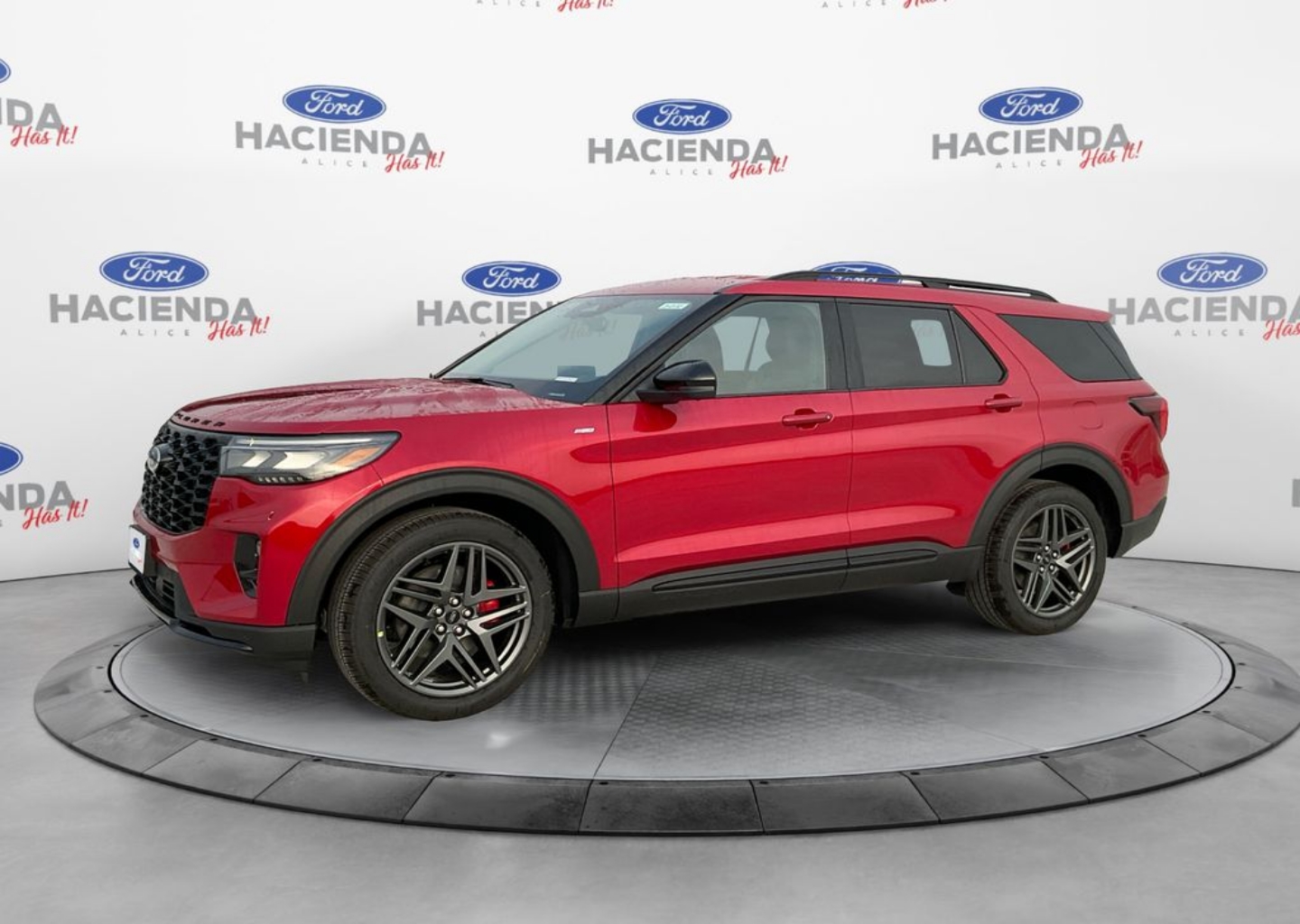 2026 Ford Explorer ST-LINE RWD's photo